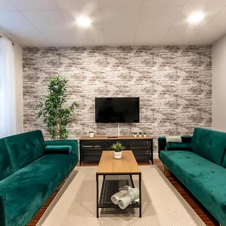 Centro Del Casco Viejo Junto A La Catedral ビルバオ