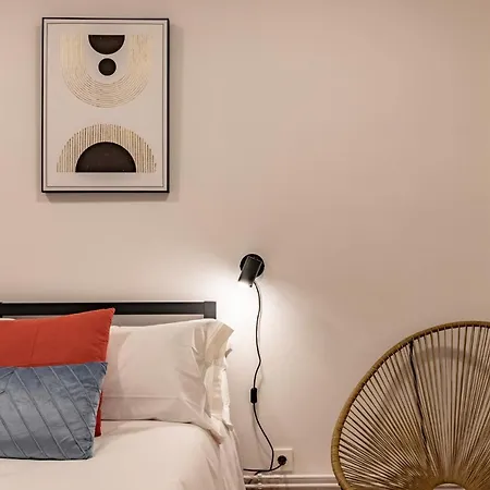 Centro Del Casco Viejo Junto A La Catedral ビルバオ